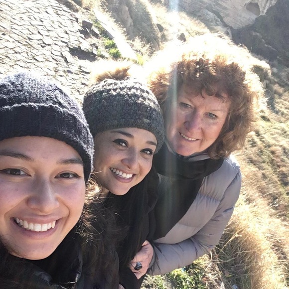 Meet your Posher, Debbie - Picture 5 of 5